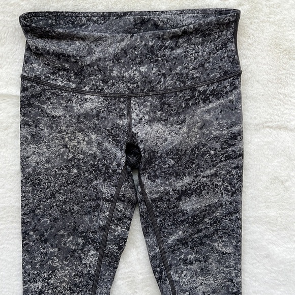 Lululemon Wunder Under Low-Rise leggings - Picture 4 of 8